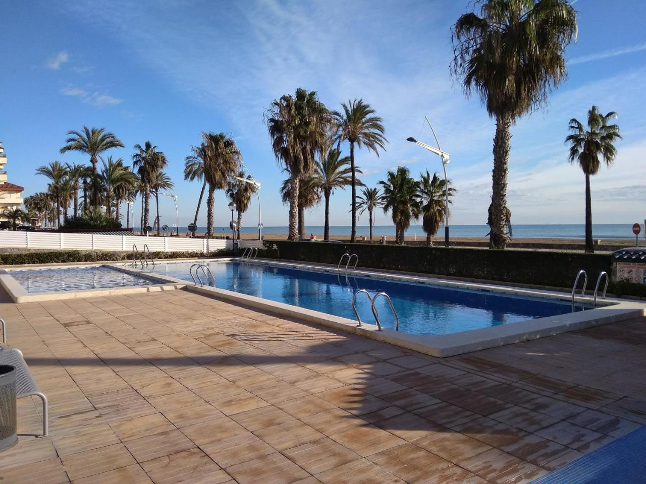 Apartamentos Deluxe Playa Norte Peñíscola Екстериор снимка